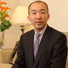 吉野真人 先生